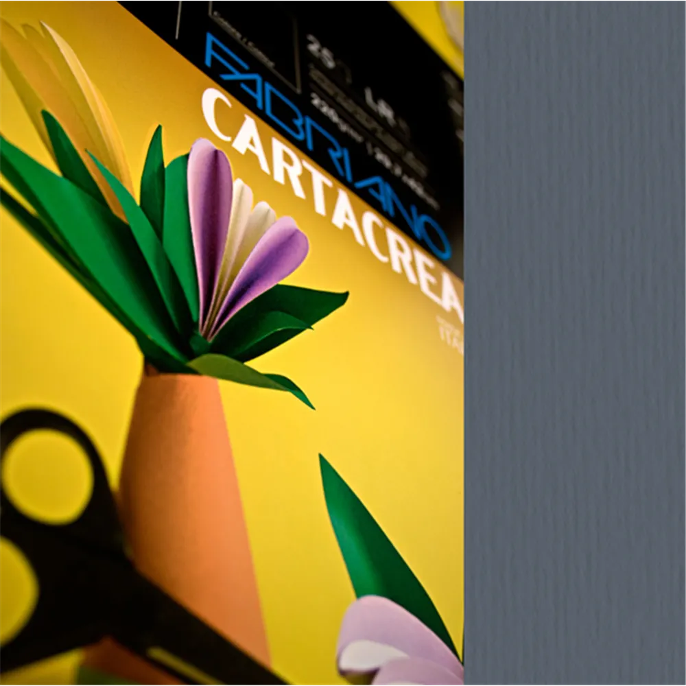 Cartoncino Colorato CartaCrea Fabriano - 35x50 cm - 220 g - 46435122 (Ferro Conf. 10)